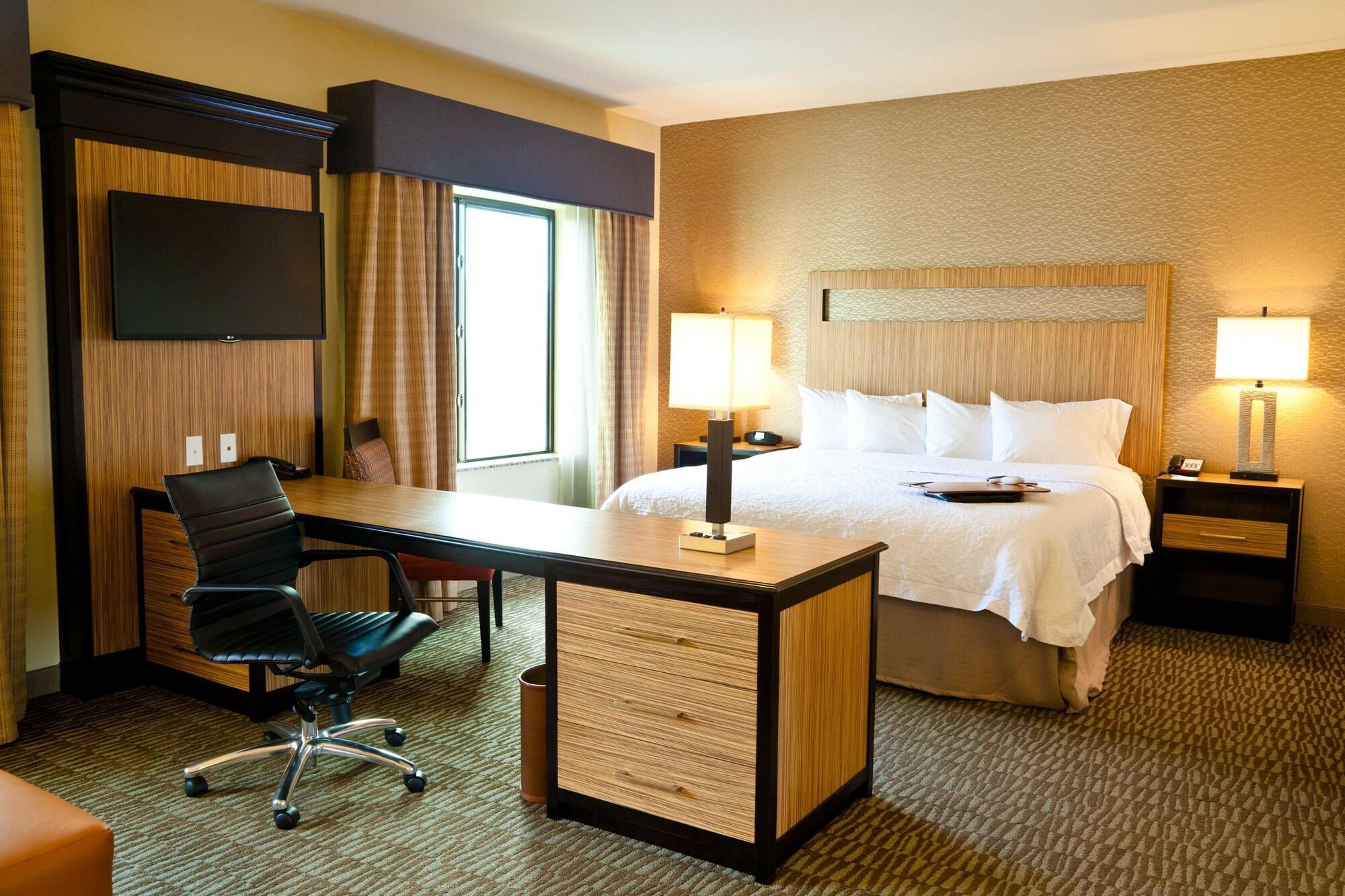 Hampton Inn & Suites Salinas Kültér fotó
