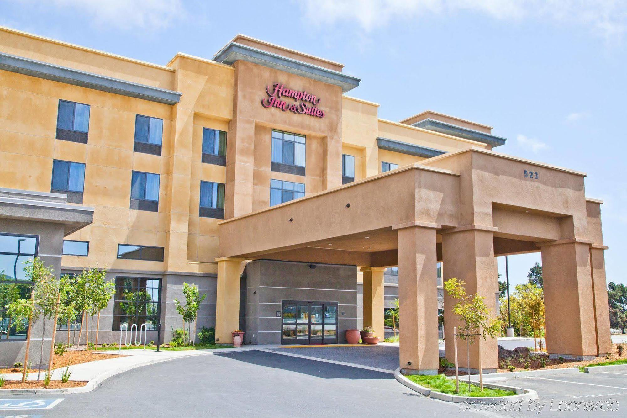 Hampton Inn & Suites Salinas Kültér fotó