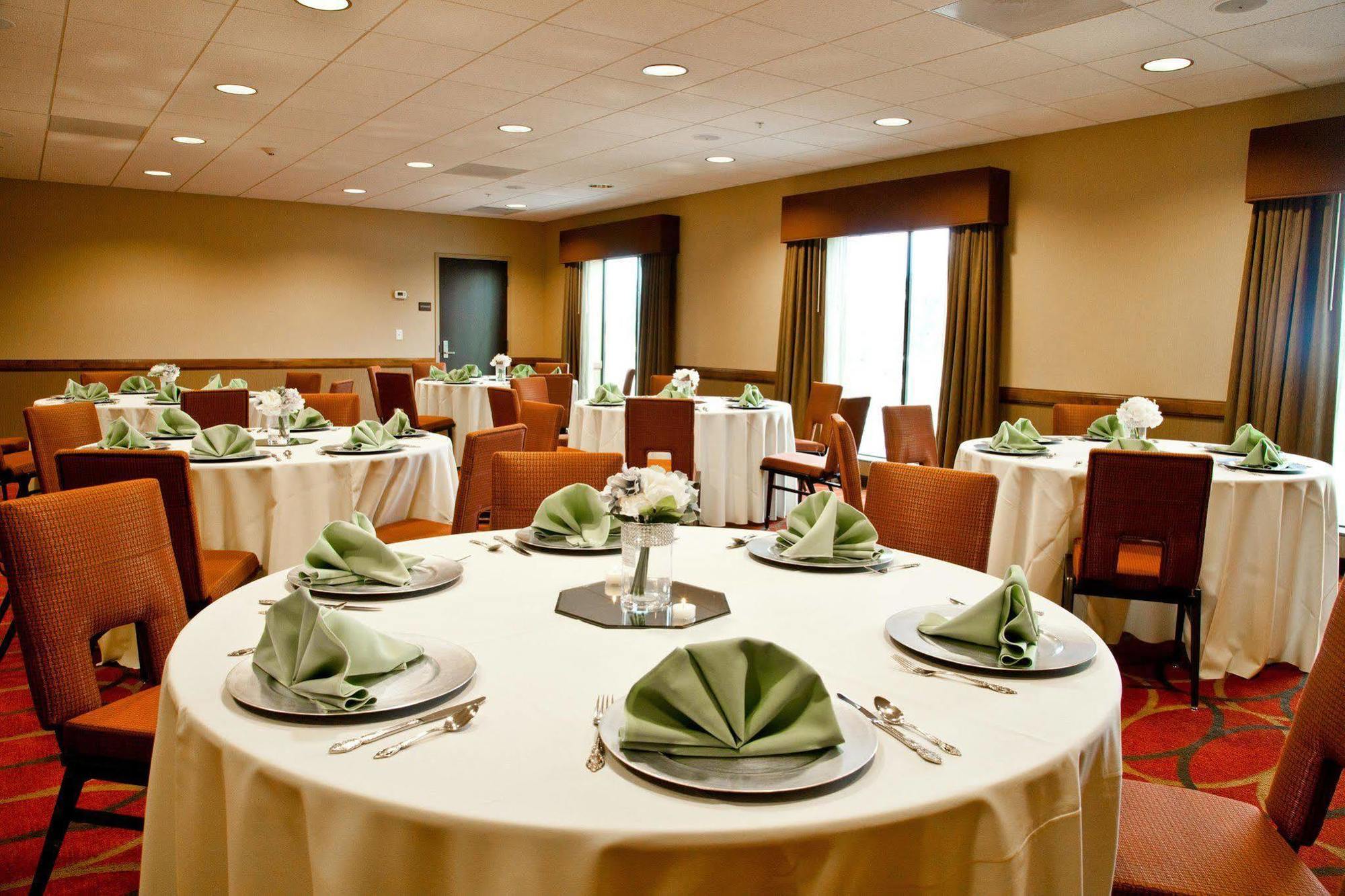 Hampton Inn & Suites Salinas Kültér fotó